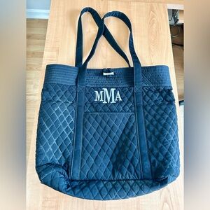 Vera Bradley quilted weekender travel tote bag large size w/pockets inside/out